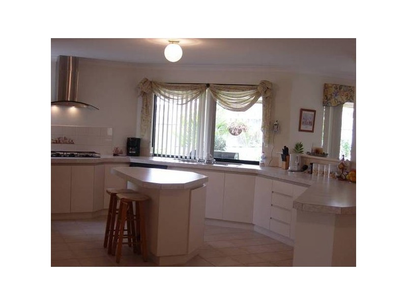 23 Southmead Drive, Landsdale WA 6065