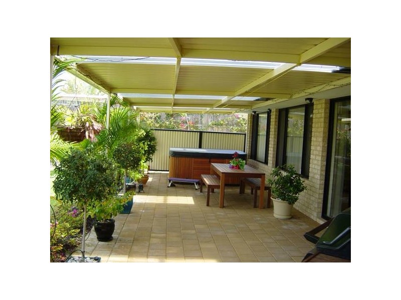 23 Southmead Drive, Landsdale WA 6065