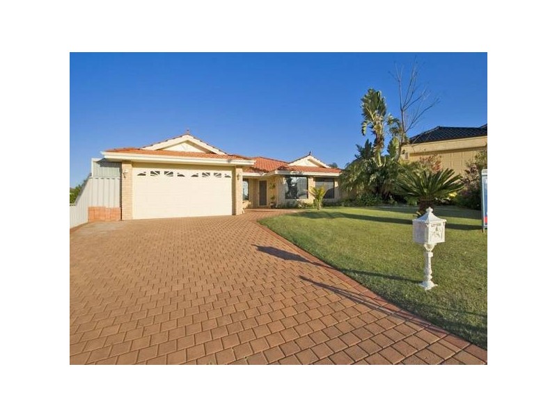 24 Dandenong Way, Alexander Heights WA 6064