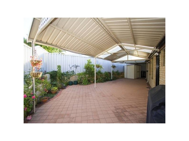 24 Dandenong Way, Alexander Heights WA 6064