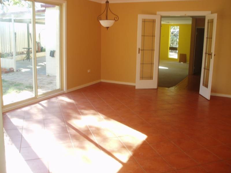 8 Logue Court, Balga WA 6061