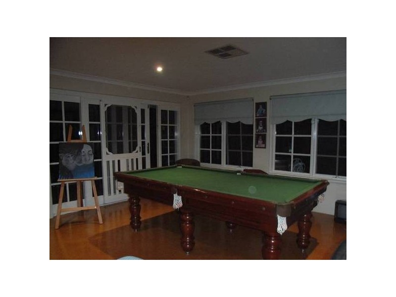 5 Coachwood Gardens, Ballajura WA 6066