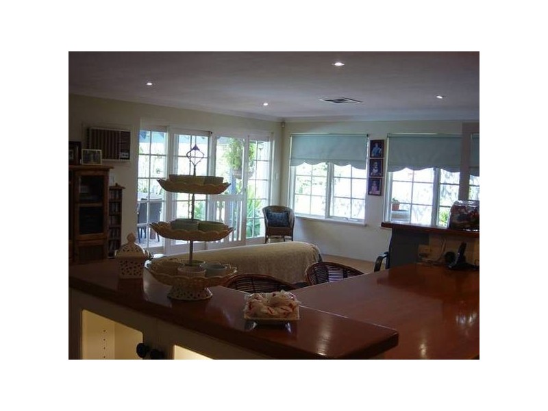 5 Coachwood Gardens, Ballajura WA 6066