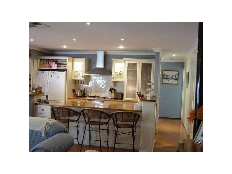 5 Coachwood Gardens, Ballajura WA 6066