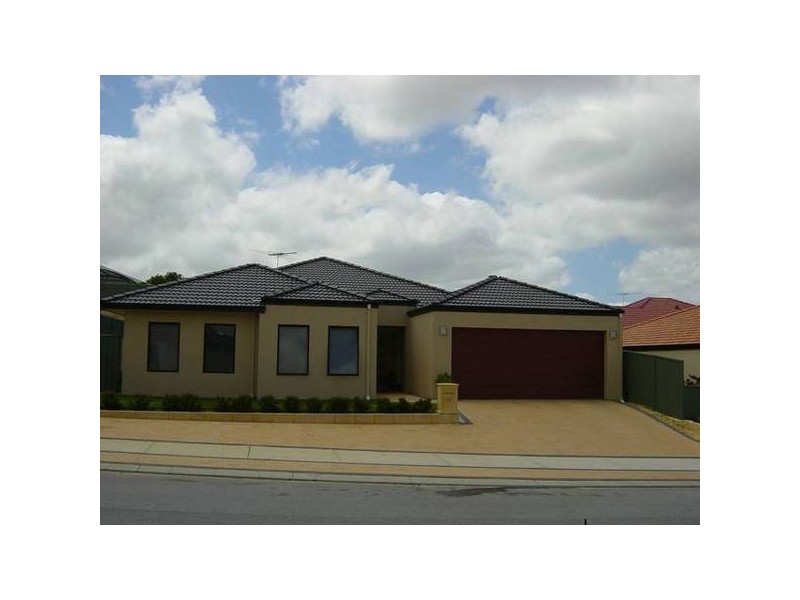 15 Hersey Parkway, Landsdale WA 6065