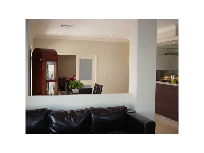 15 Hersey Parkway, Landsdale WA 6065