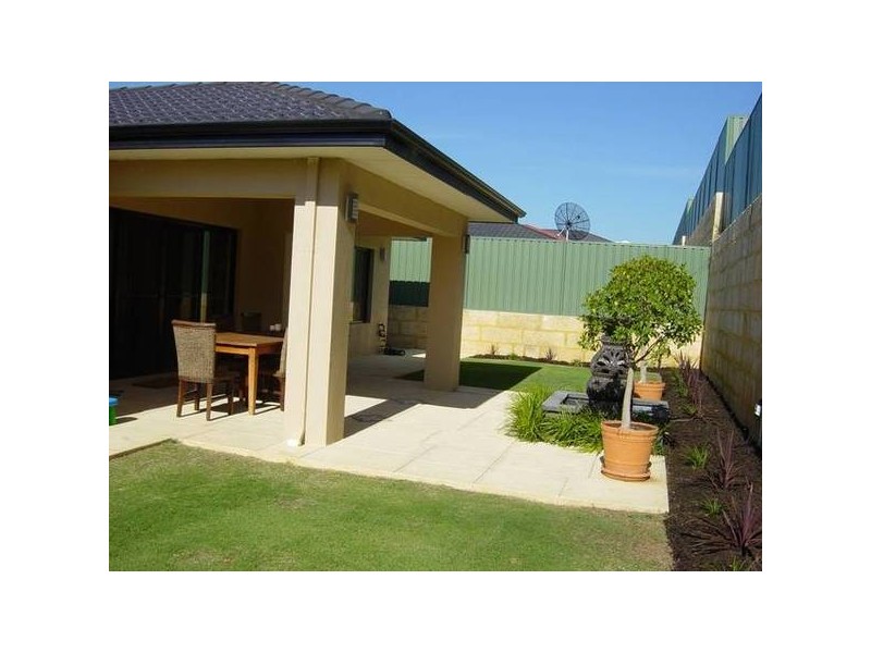 15 Hersey Parkway, Landsdale WA 6065