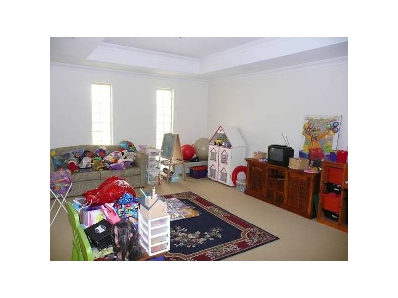 4 Strathpine Chase, Landsdale WA 6065