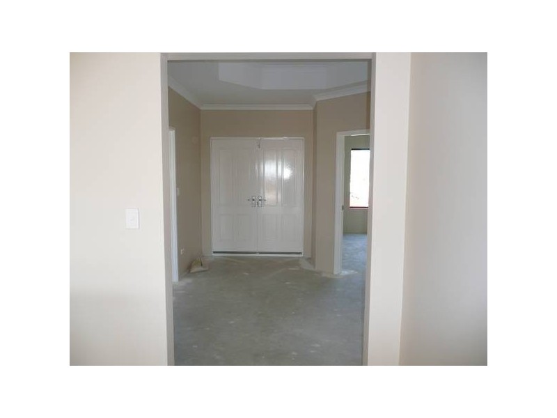 6 Glenesk St, Madeley WA 6065