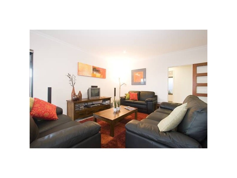 3 BELVOIR PARKWAY, Darch WA 6065