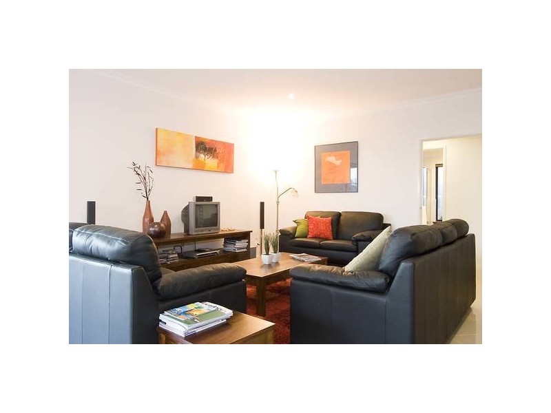 3 BELVOIR PARKWAY, Darch WA 6065