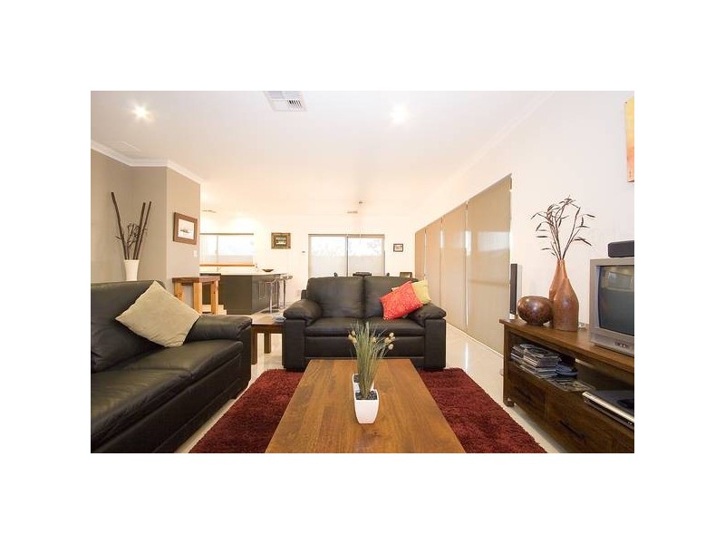 3 BELVOIR PARKWAY, Darch WA 6065