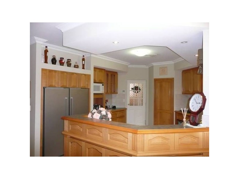 15 FAIRPARK RETREAT, Landsdale WA 6065