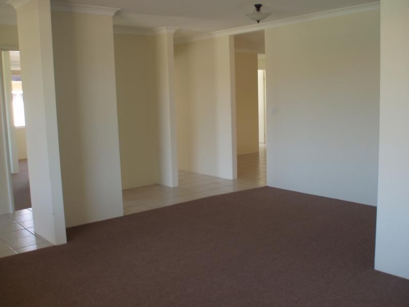 37 Fenchurch Street, Alexander Heights WA 6064