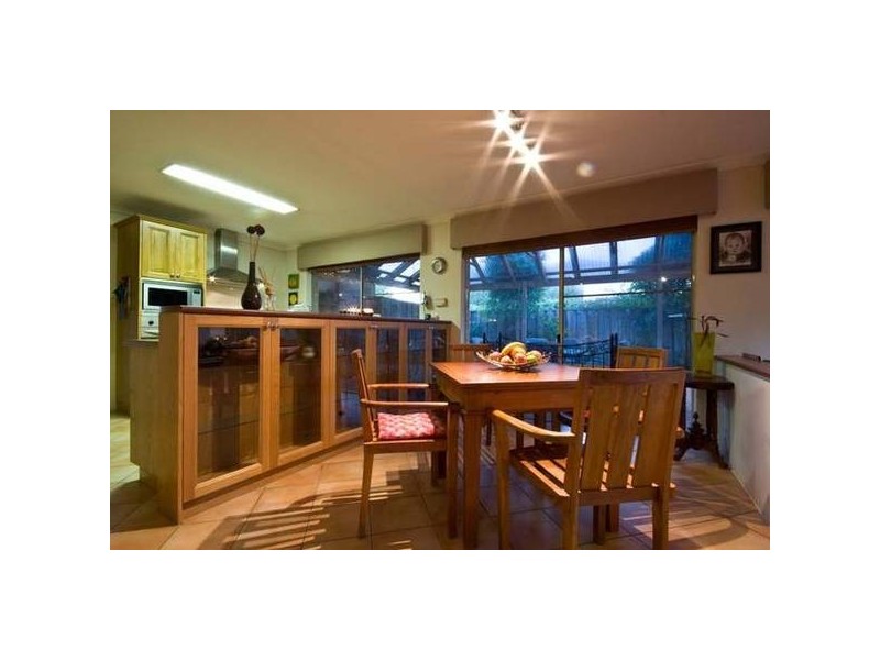 5 BROOKWAY RETREAT, Landsdale WA 6065