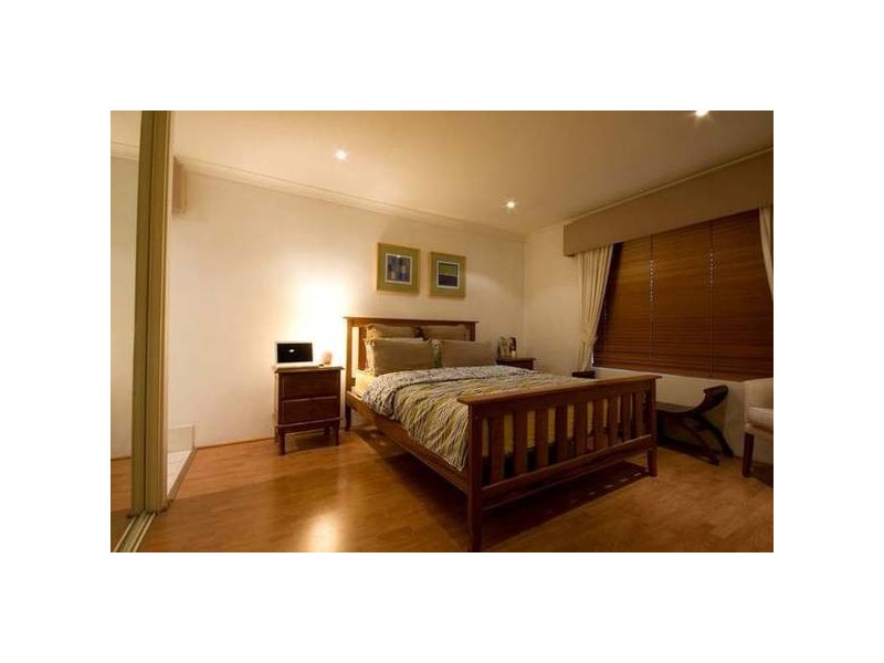 5 BROOKWAY RETREAT, Landsdale WA 6065