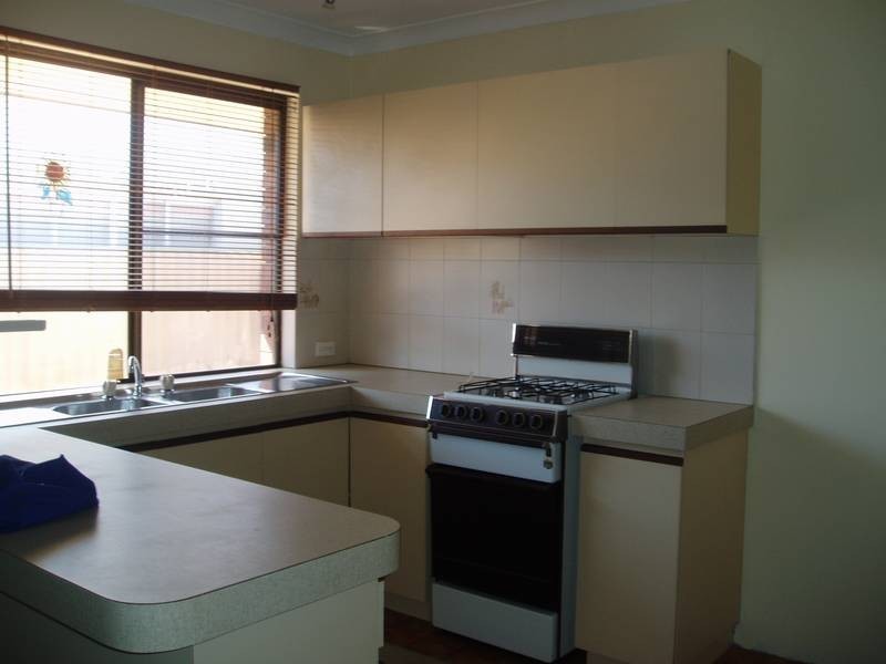 2/105 Pola St, Dianella WA 6059