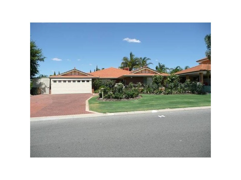 14 THE BROADVIEW, Landsdale WA 6065