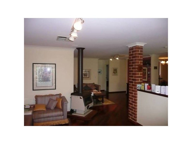 14 THE BROADVIEW, Landsdale WA 6065