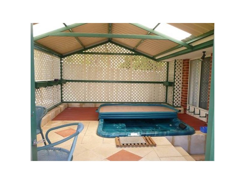 14 THE BROADVIEW, Landsdale WA 6065