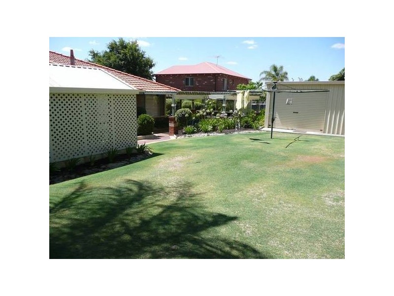 14 THE BROADVIEW, Landsdale WA 6065