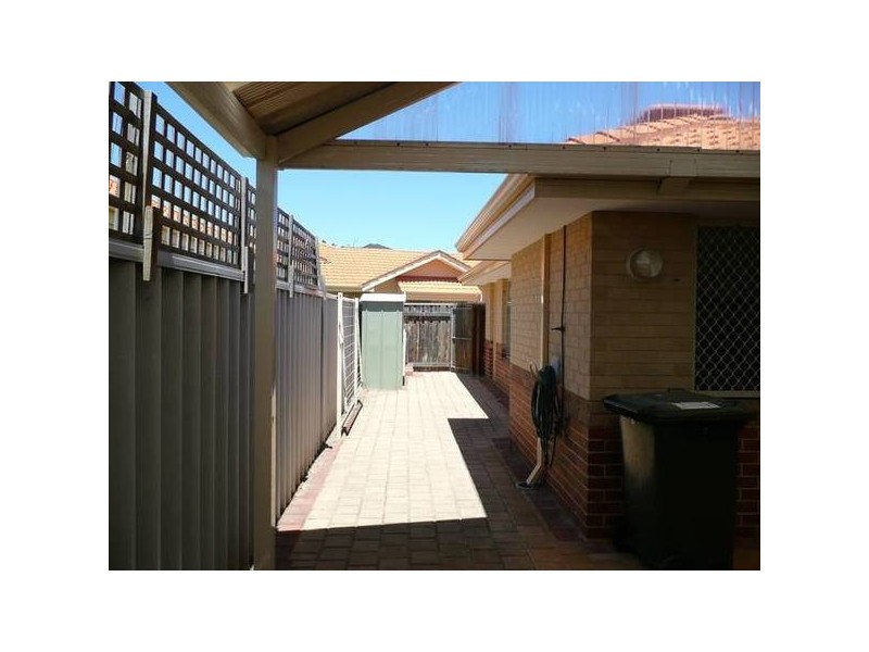 5/3 ARDATH CRT, Dianella WA 6059