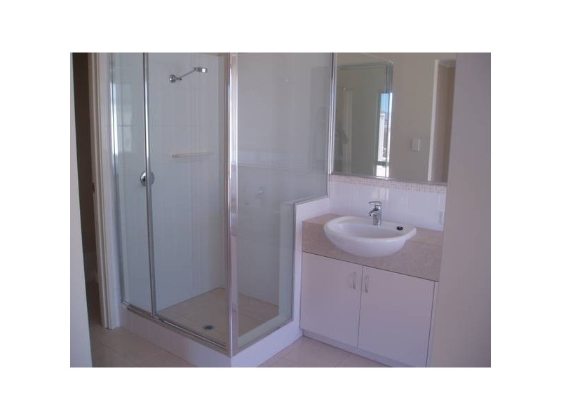 10 Fennell Rise, Darch WA 6065