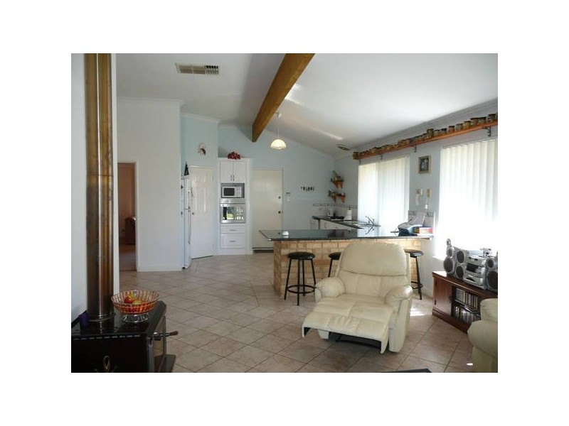 9 ROSEBUD COURT, Landsdale WA 6065