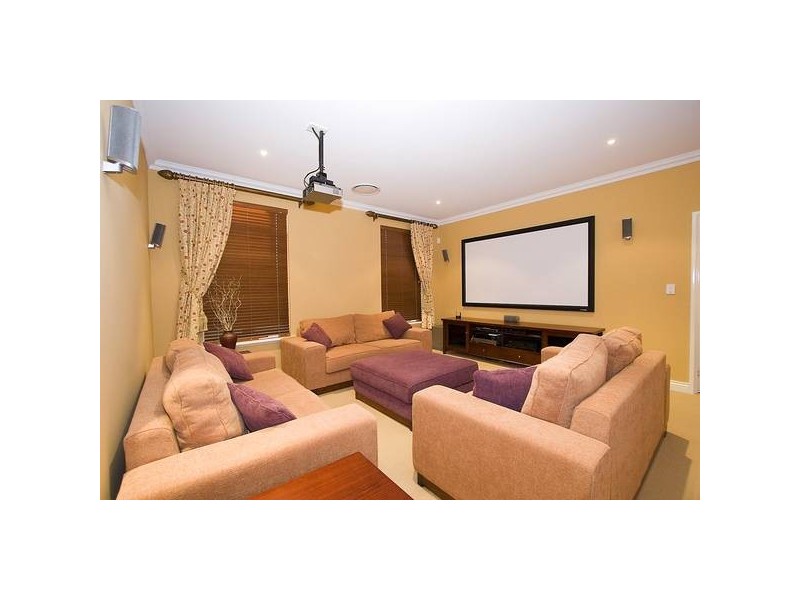 124 WARRADALE TERRACE, Landsdale WA 6065