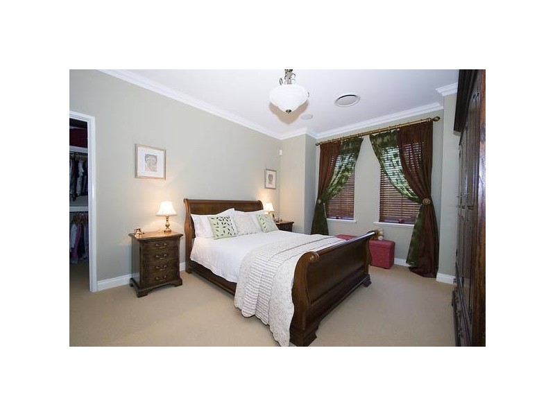 124 WARRADALE TERRACE, Landsdale WA 6065