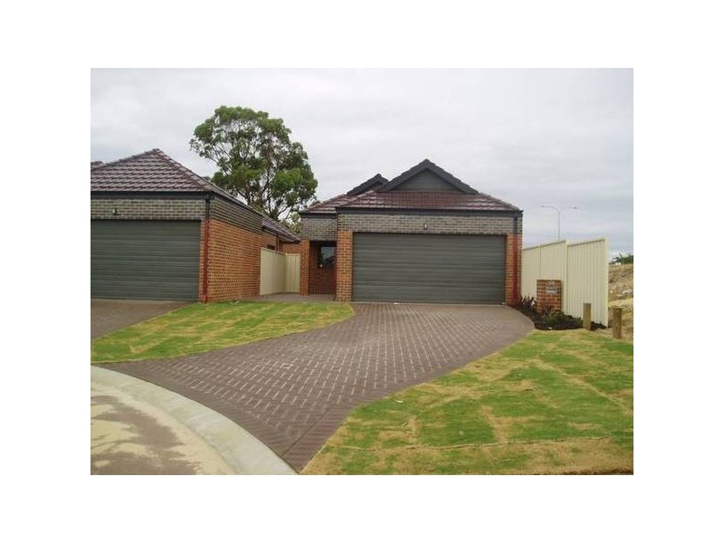 32 James Gilmour Drive, Darch WA 6065