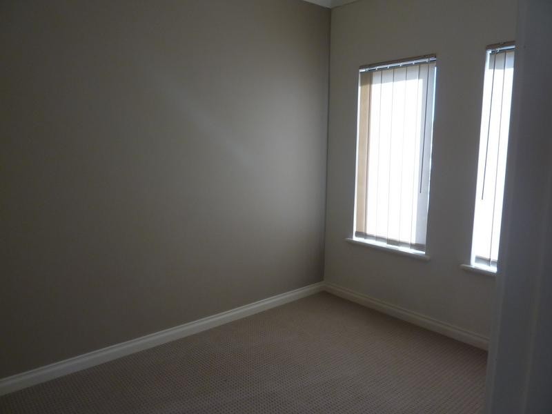 4 Bowtell Way, Darch WA 6065