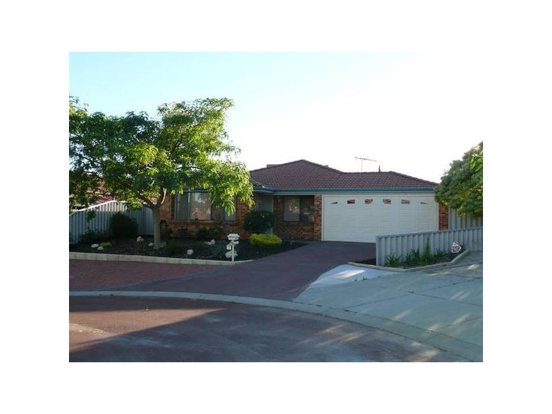 17 Russon Crt, Alexander Heights WA 6064