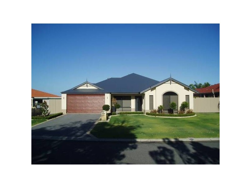 26 Paloma Loop, Marangaroo WA 6064