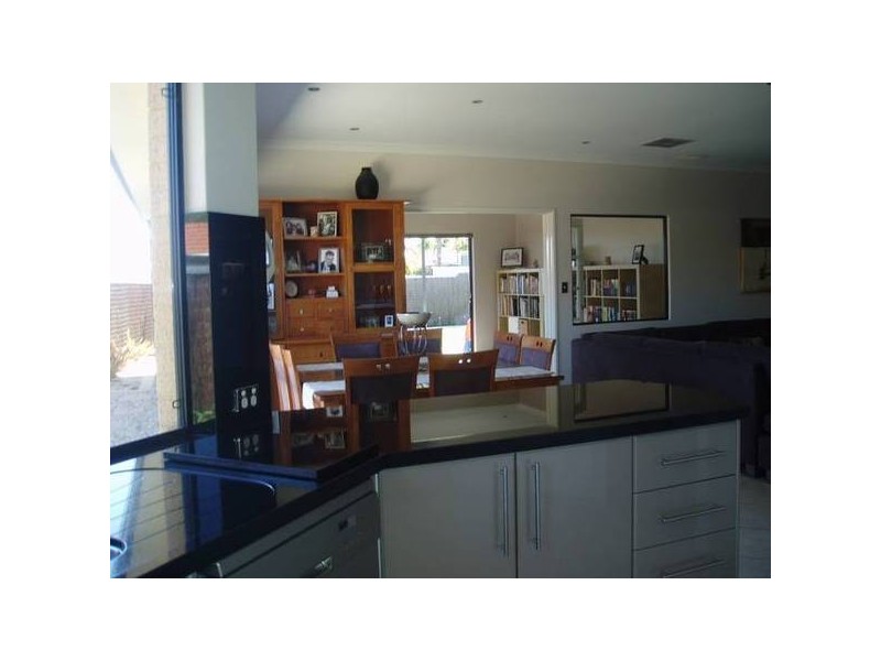 26 Paloma Loop, Marangaroo WA 6064