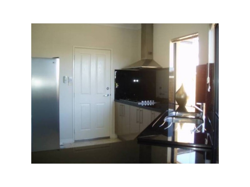 26 Paloma Loop, Marangaroo WA 6064