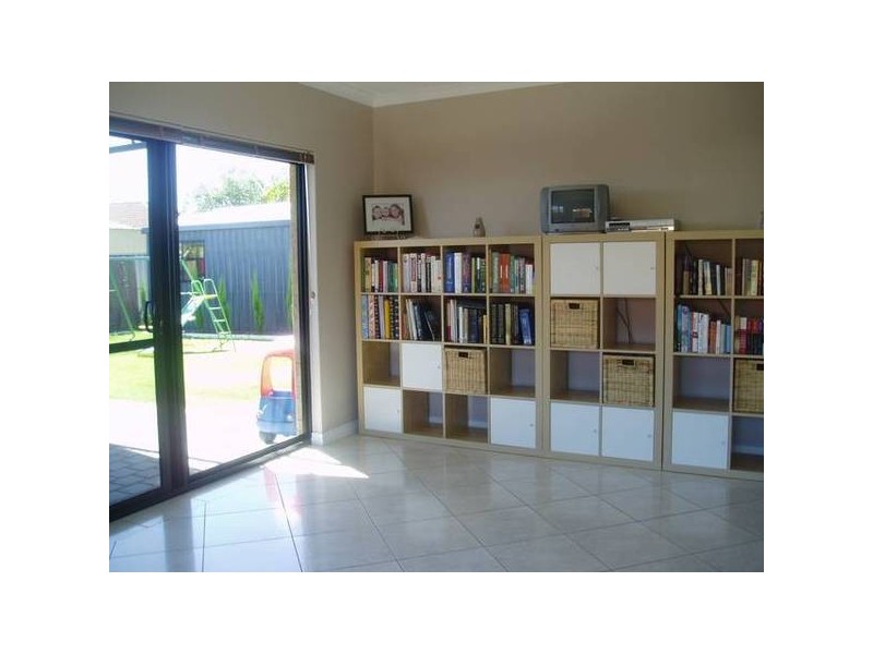 26 Paloma Loop, Marangaroo WA 6064