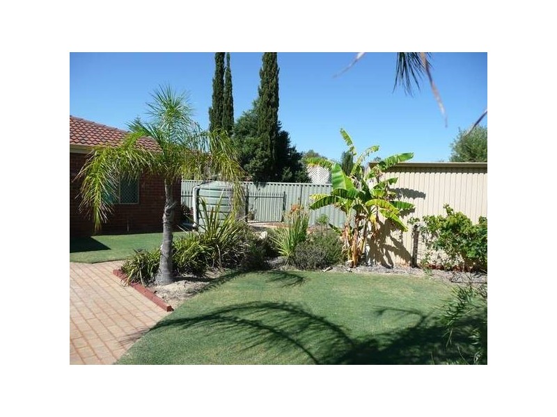 7 ELAND PLACE, Marangaroo WA 6064