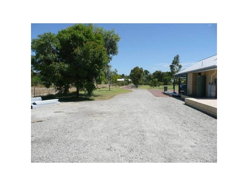 3 THE FAIRWAYS, Gnangara WA 6065