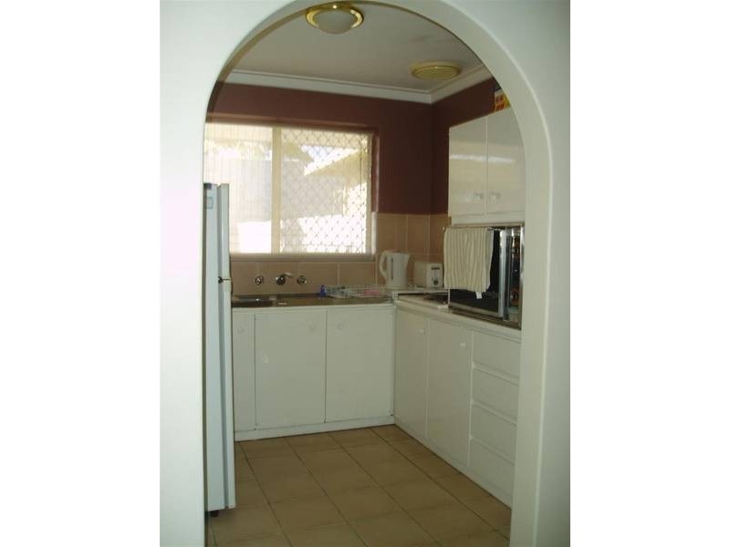 1/6 Kathleen Street, Yokine WA 6060