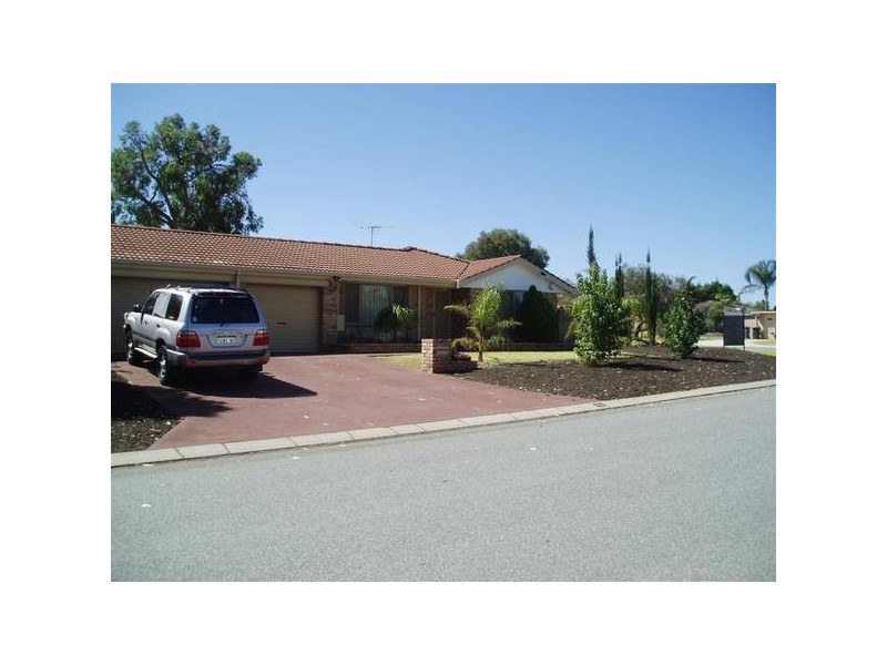 1 Eland Place, Marangaroo WA 6064