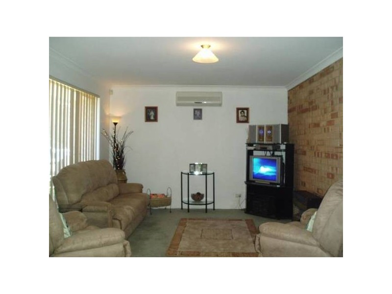 1 Eland Place, Marangaroo WA 6064