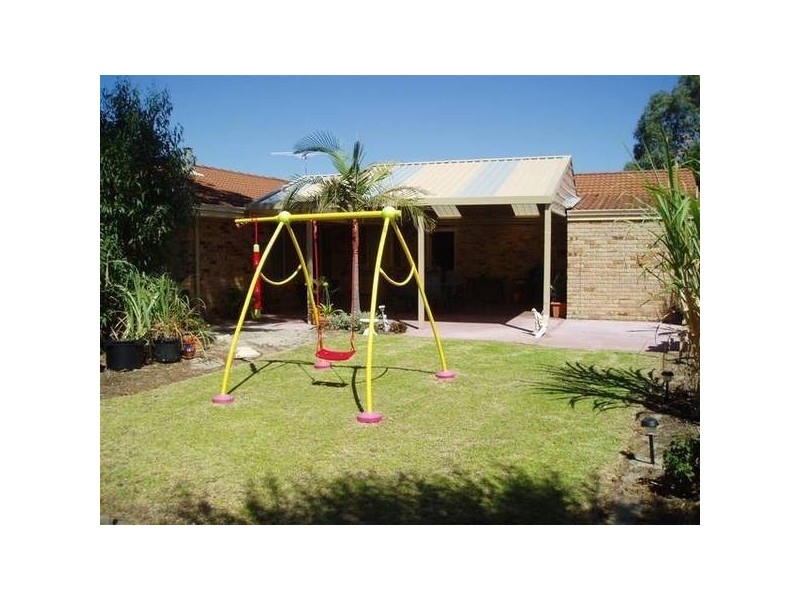 1 Eland Place, Marangaroo WA 6064