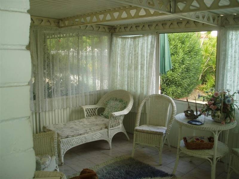 4 Nanovich Ave, Girrawheen WA 6064