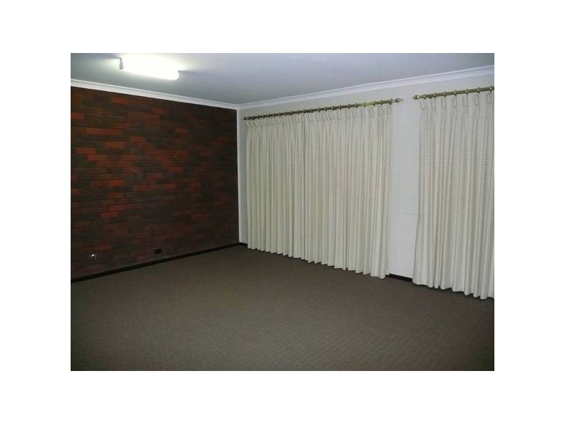 96 Girrawheen Ave, Girrawheen WA 6064