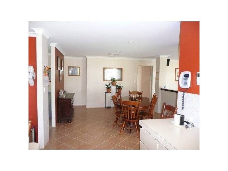 18 LARKSPUR LANE, Ballajura WA 6066