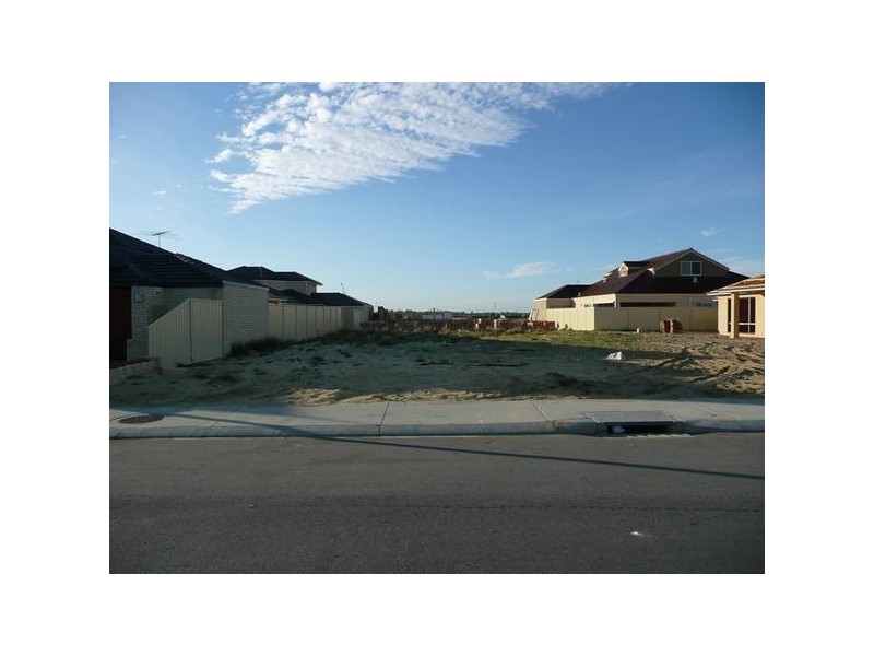 142 Lairbeck Street, Darch WA 6065