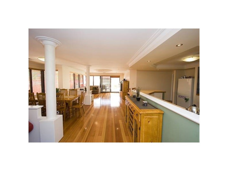 26 CANTRELL CIRCUIT, Landsdale WA 6065