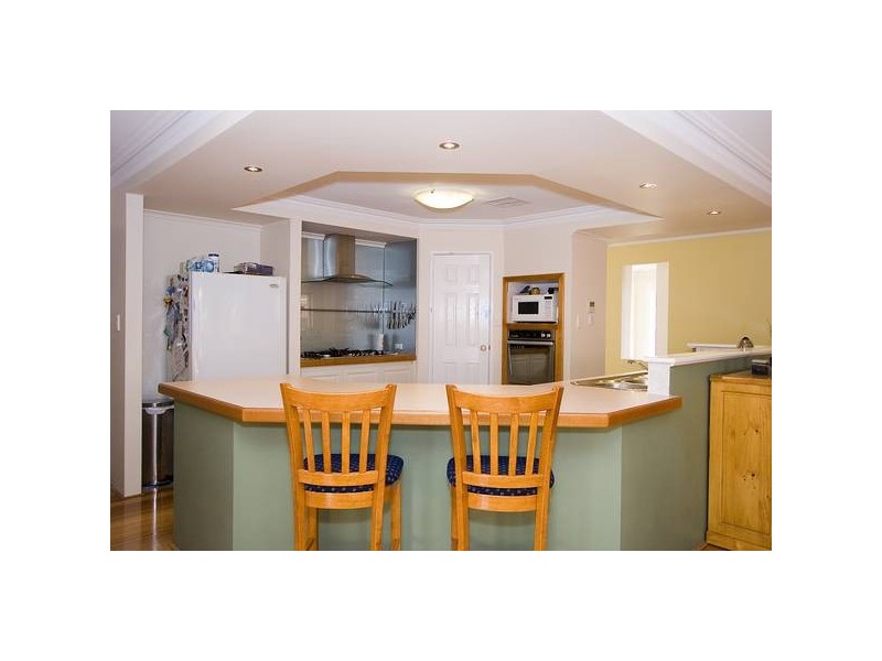 26 CANTRELL CIRCUIT, Landsdale WA 6065