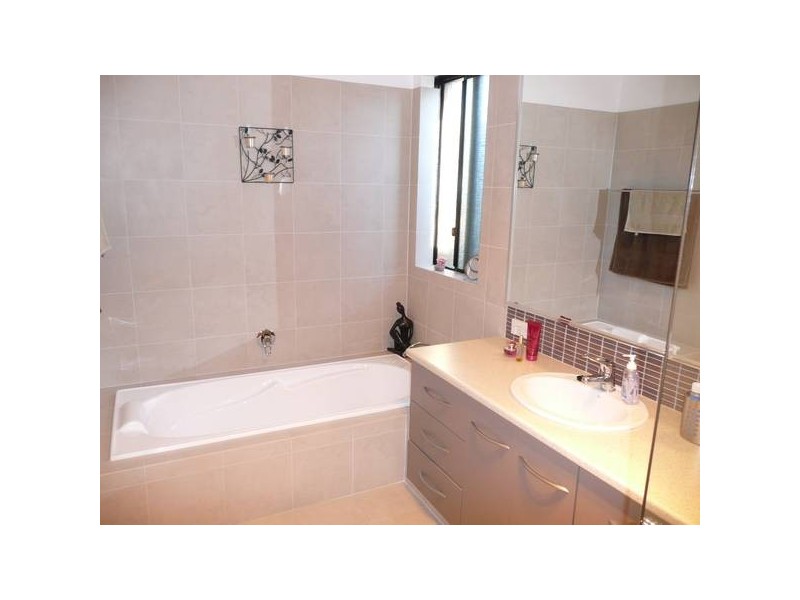 35 ROCKDALE PASS, Landsdale WA 6065